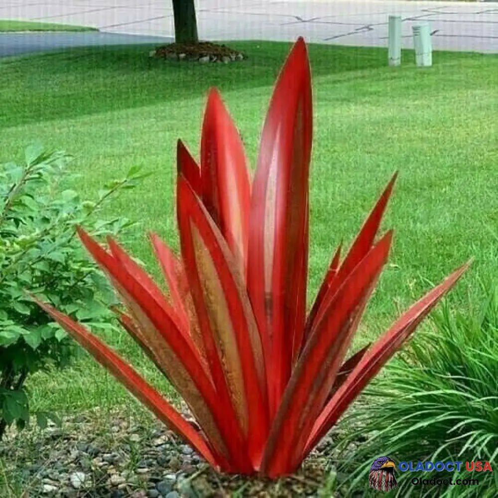 Anti-Rust Metal Tequila Agave Plant Red / 10.6